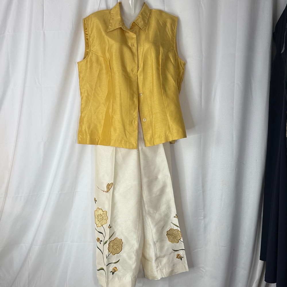Yellow and Cream Floral Pantsuit
